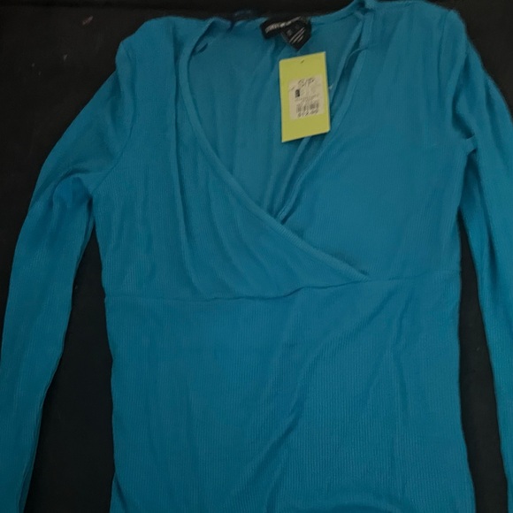 Blue small brand new with tags nwt v-neck ribbed long sleeved women’s top - Picture 1 of 6